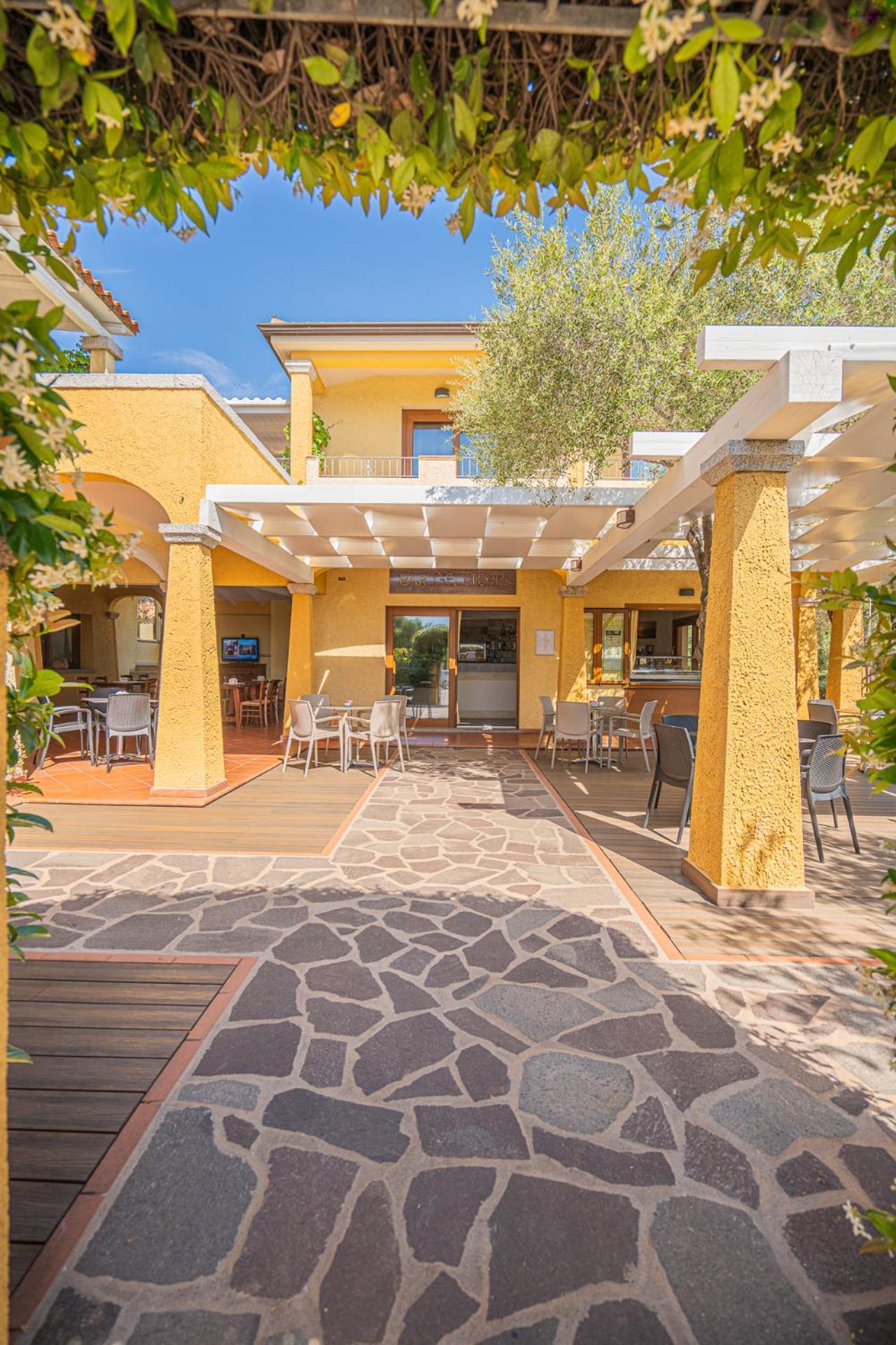 Hotel Lu Pitrali San Teodoro  Kültér fotó