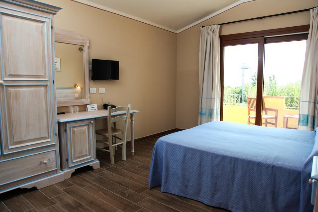 Hotel Lu Pitrali San Teodoro  Kültér fotó