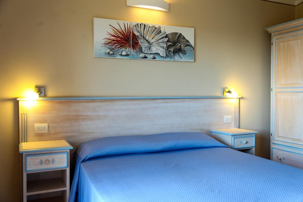 Hotel Lu Pitrali San Teodoro  Kültér fotó