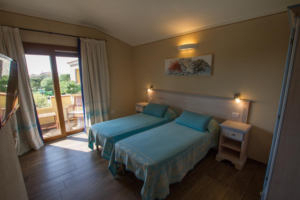 Hotel Lu Pitrali San Teodoro  Kültér fotó